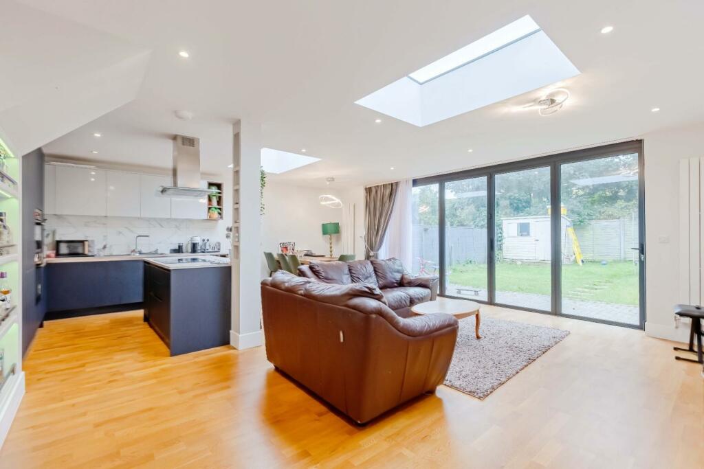 Additional image 2 of Shelldale Avenue, Portslade, Brighton