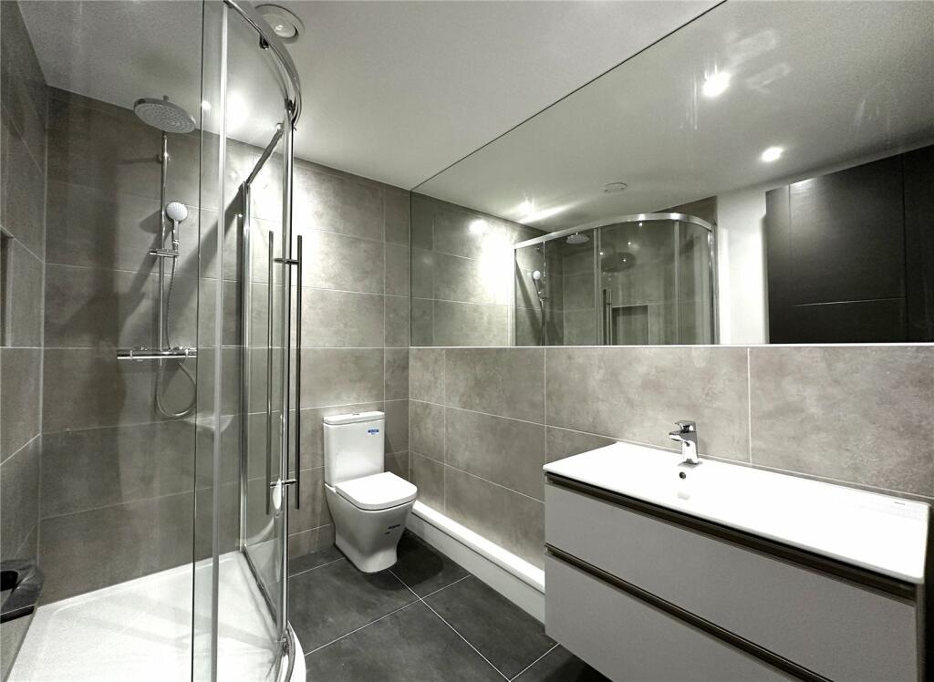 Additional image 5 of Park Place, Cardiff, CF10