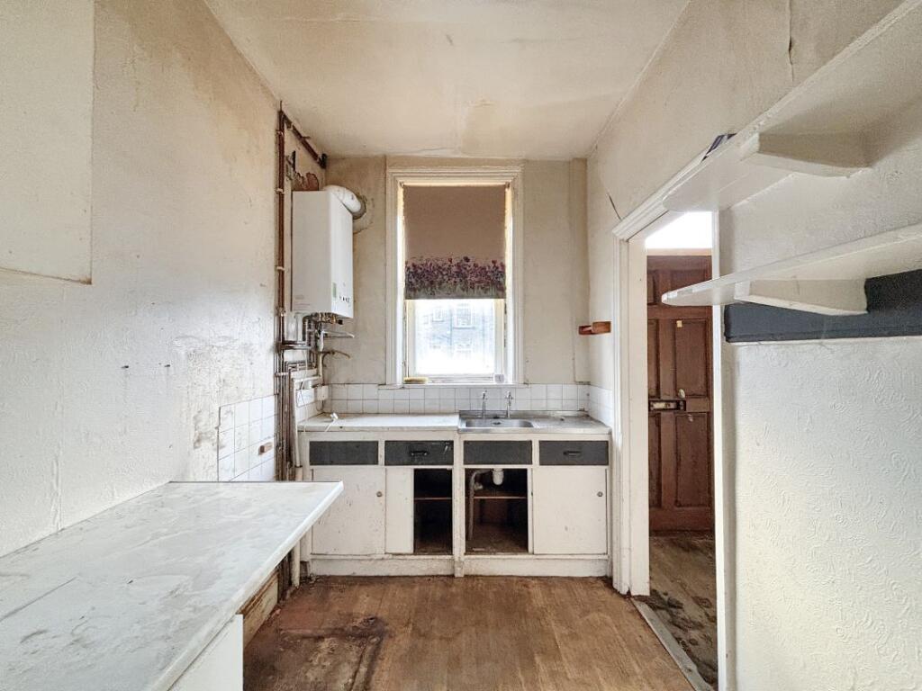 Additional image 4 of 10 Oxford Road, Bradford, BD2 4PN