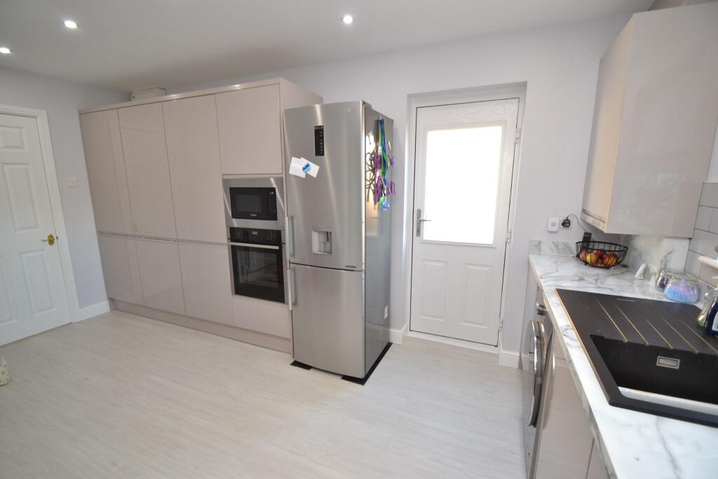 Additional image 10 of Little Cote, Thackley,