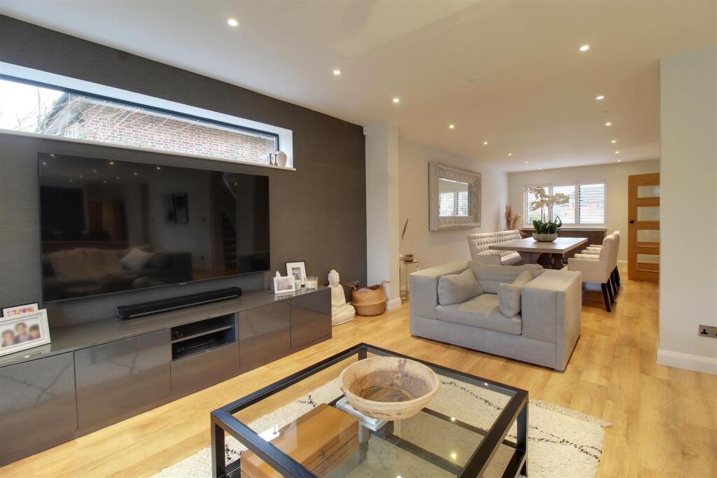 Additional image 16 of Mymms Drive, Brookmans Park