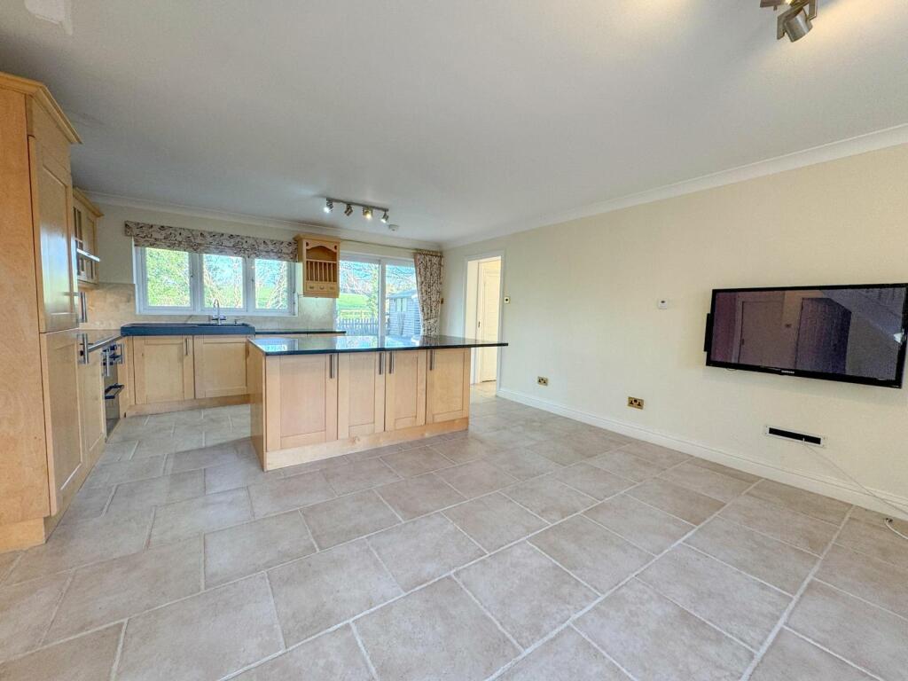 Additional image 7 of Newmarket Road, Cheveley, Newmarket, Suffolk, CB8