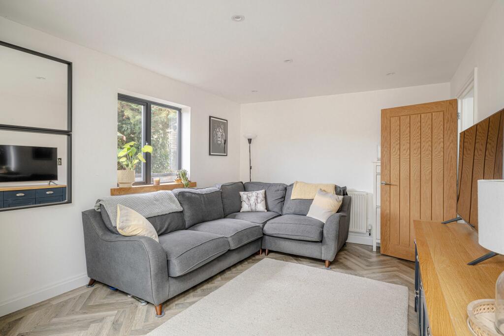 Additional image 12 of Meadow Road, Great Chesterford, CB10