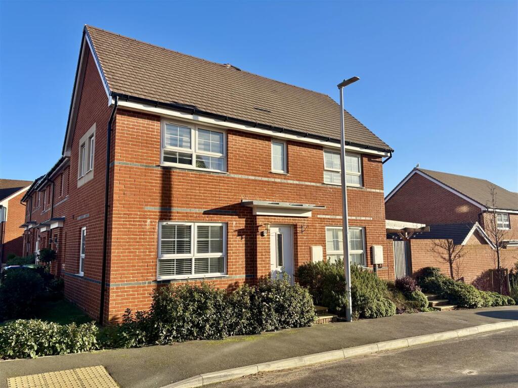 Additional image 11 of Martletts Close, Peacehaven