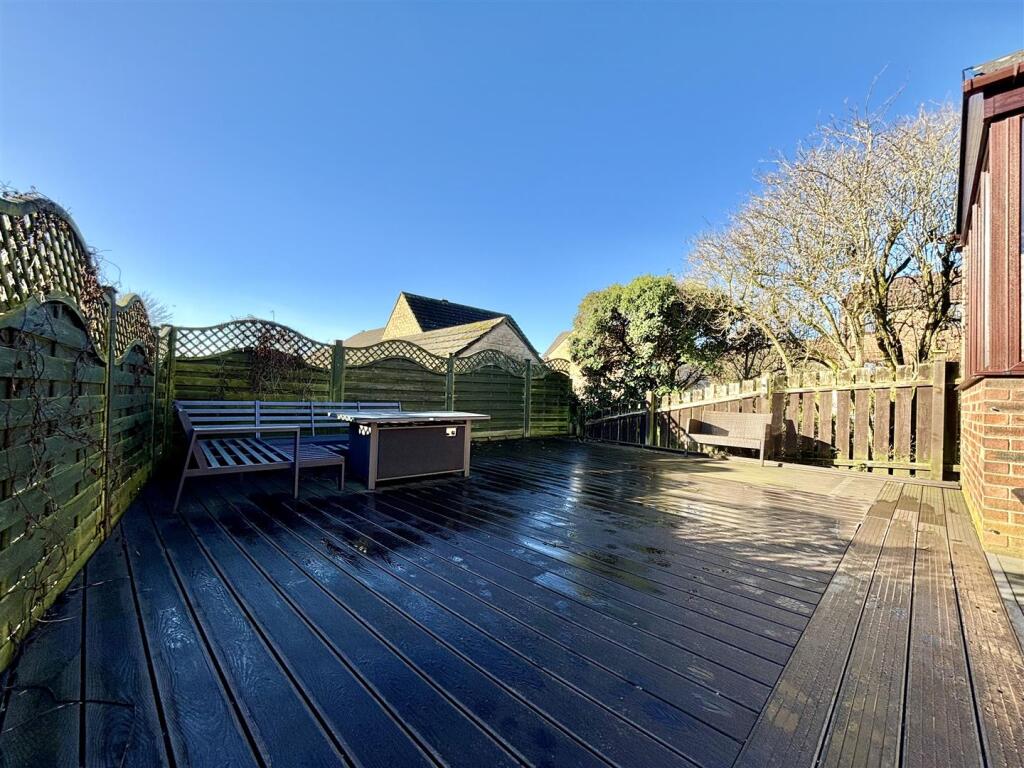 Additional image 18 of Meadowcroft Rise, Bradford 4