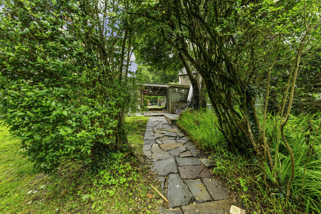 Additional image 25 of Main Road, Gwaelod-y-garth