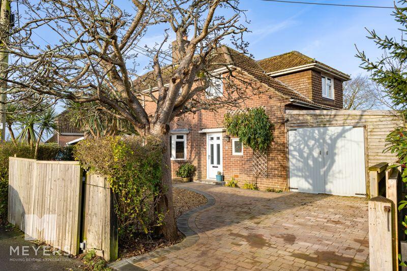 Winston Way, Ringwood, BH24