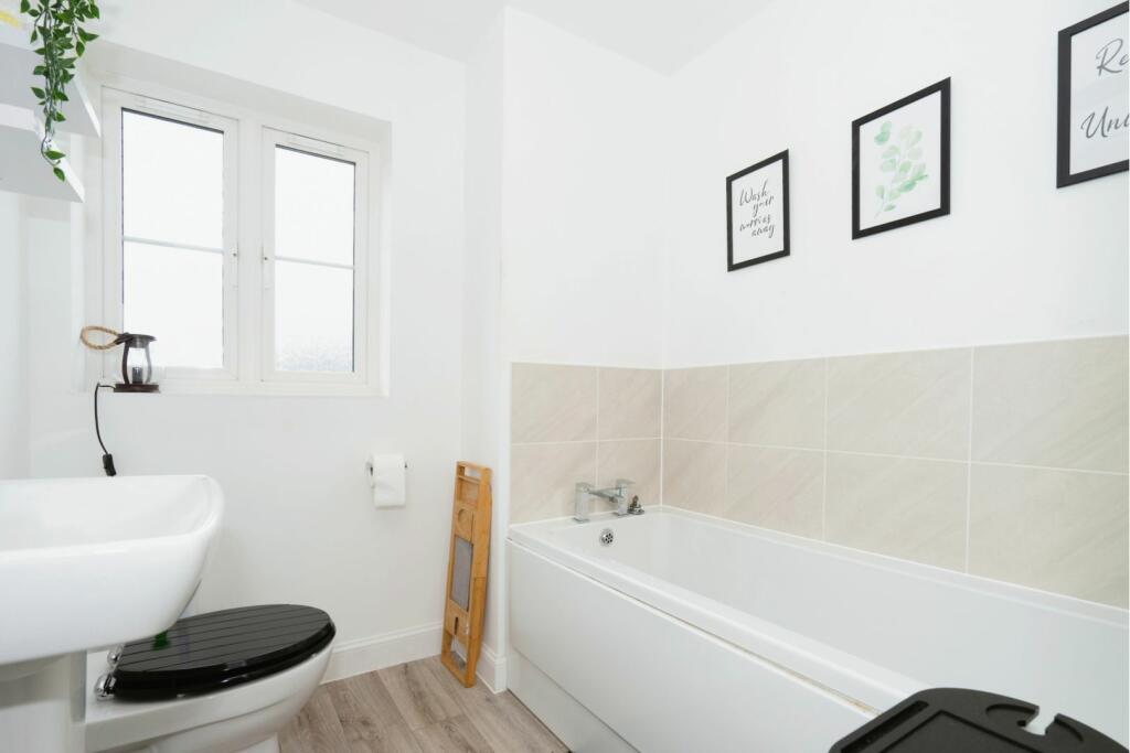 Additional image 17 of Fletcher Way, Henfield, BN5