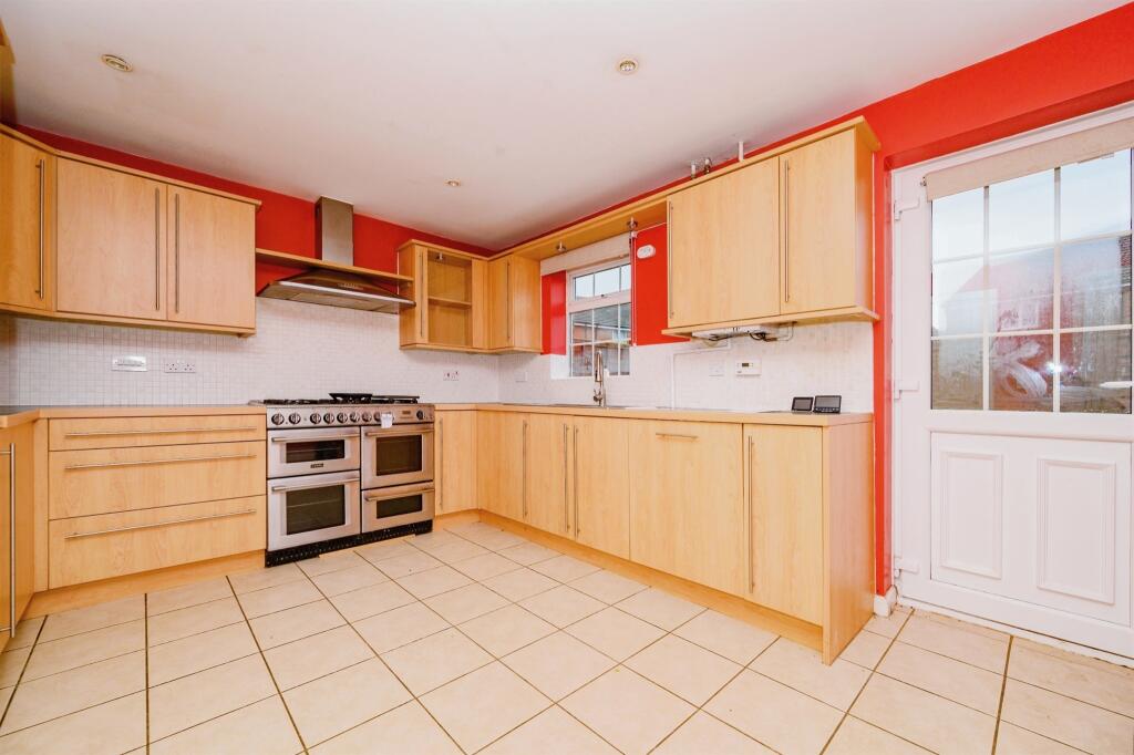 Additional image 19 of Errington Close, Hatfield