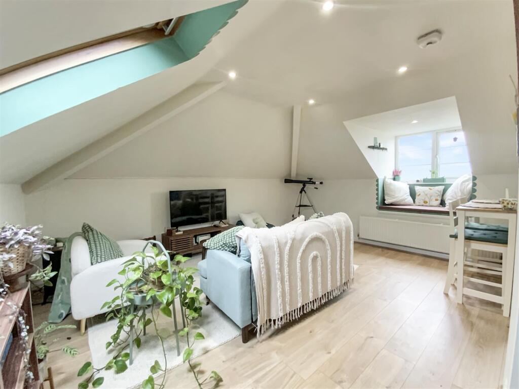 Additional image 11 of Whitfield House, The Park, Kingswood, Bristol