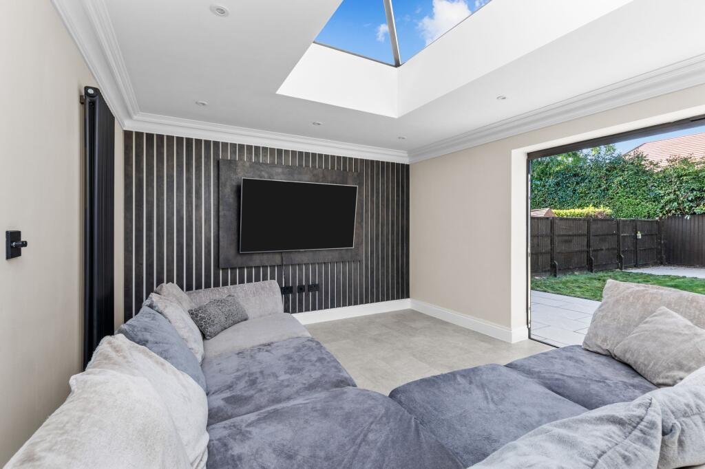 Additional image 7 of Fontwell Close, Fontwell, BN18