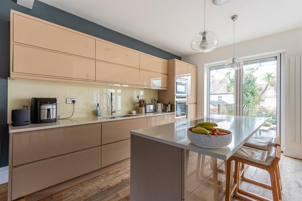 Additional image 2 of Winchester Avenue, Penylan, Cardiff