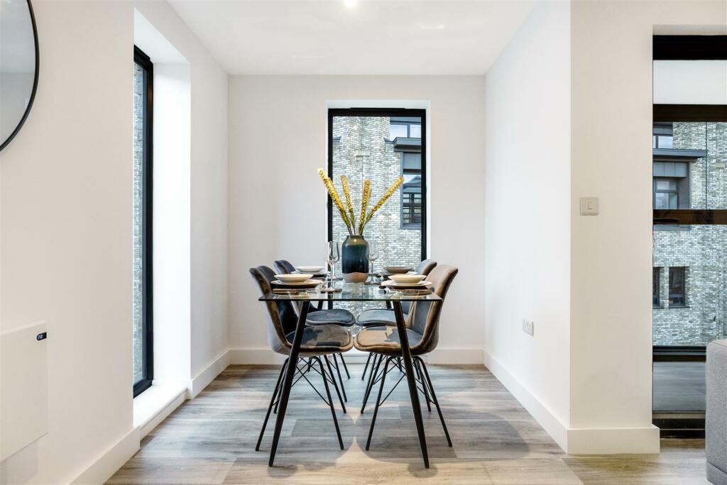 Additional image 8 of New Street, Cambridge