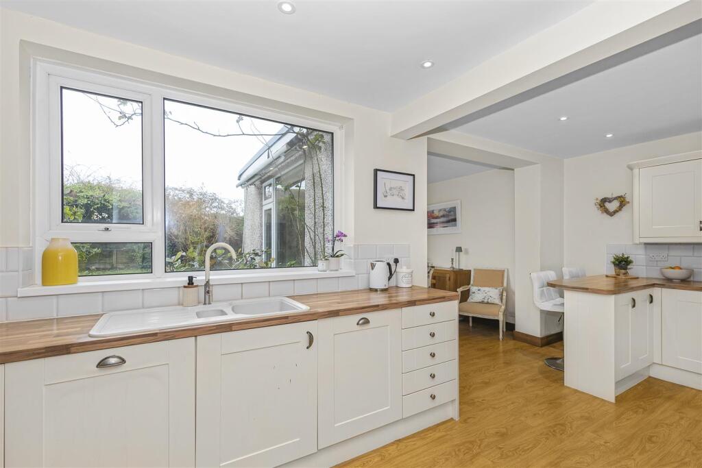 Additional image 17 of Park Avenue, Winterbourne, Bristol