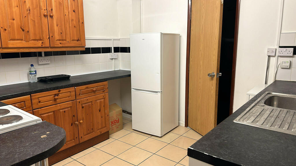 Additional image 3 of Claude Road, Cardiff(City), CF24