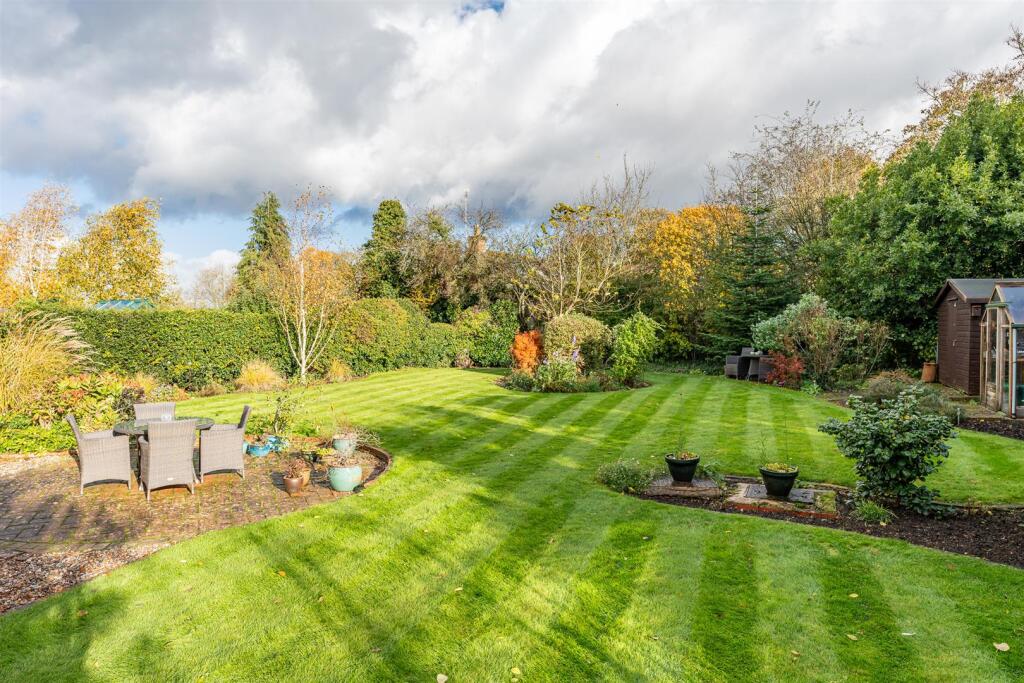 Additional image 23 of Harmer Green Lane, Welwyn