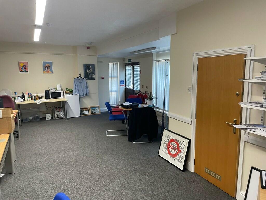 Additional image 3 of OFFICE TO LET, unit A1