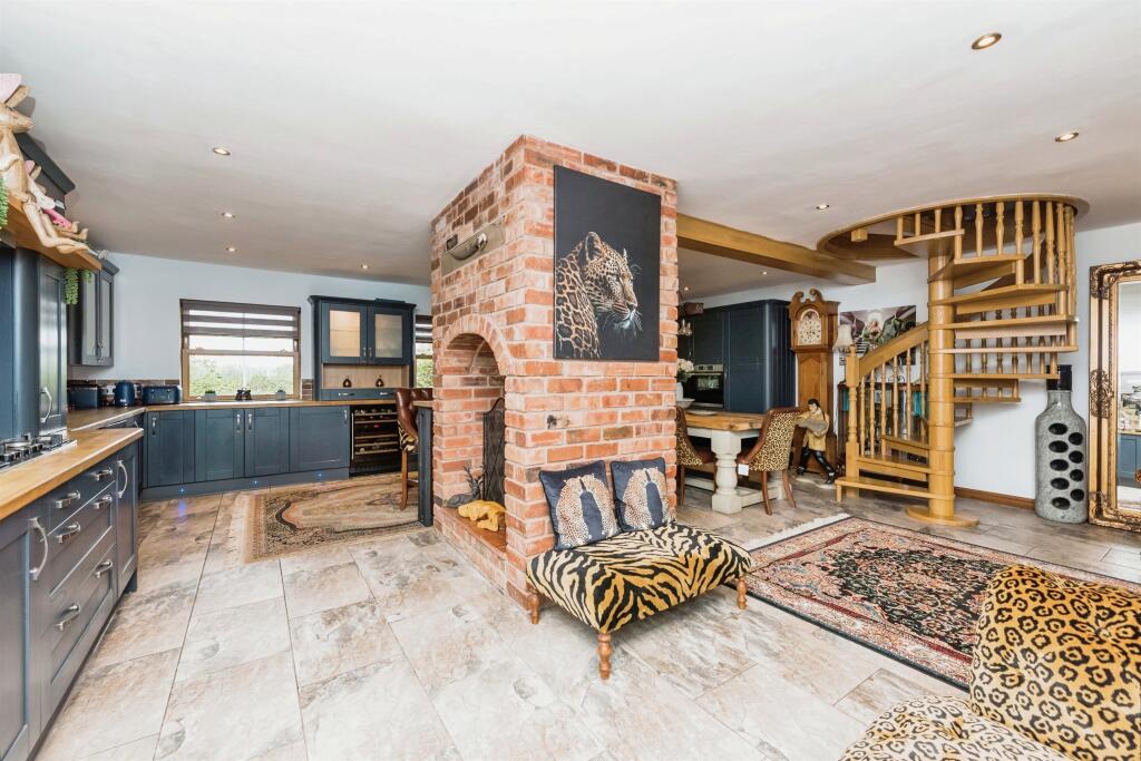 Additional image 5 of Moor Lane, Amington, Tamworth