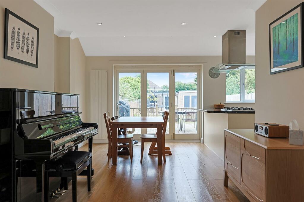 Additional image 21 of Chesterfield Road, Cambridge