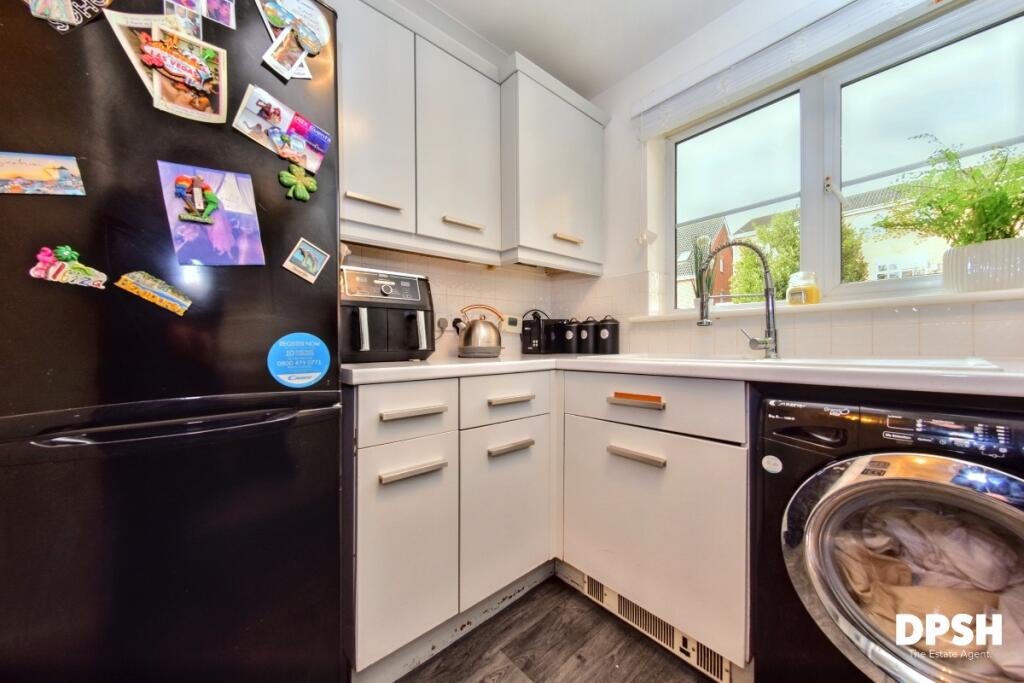 Additional image 8 of Manor Park Road, Cleckheaton