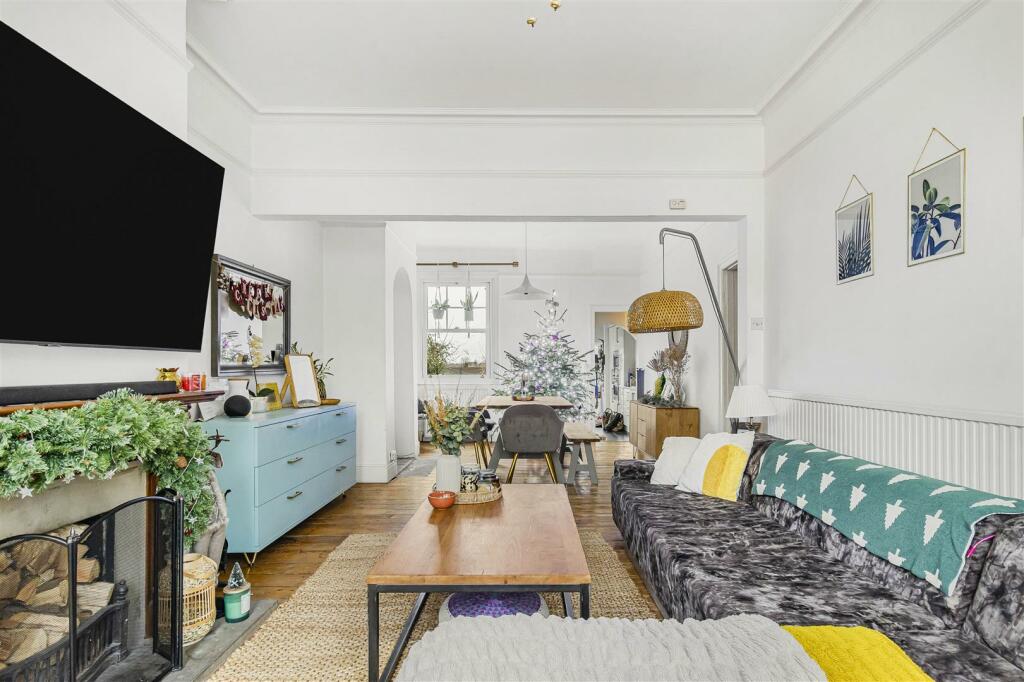 Additional image 6 of High Street, Newmarket