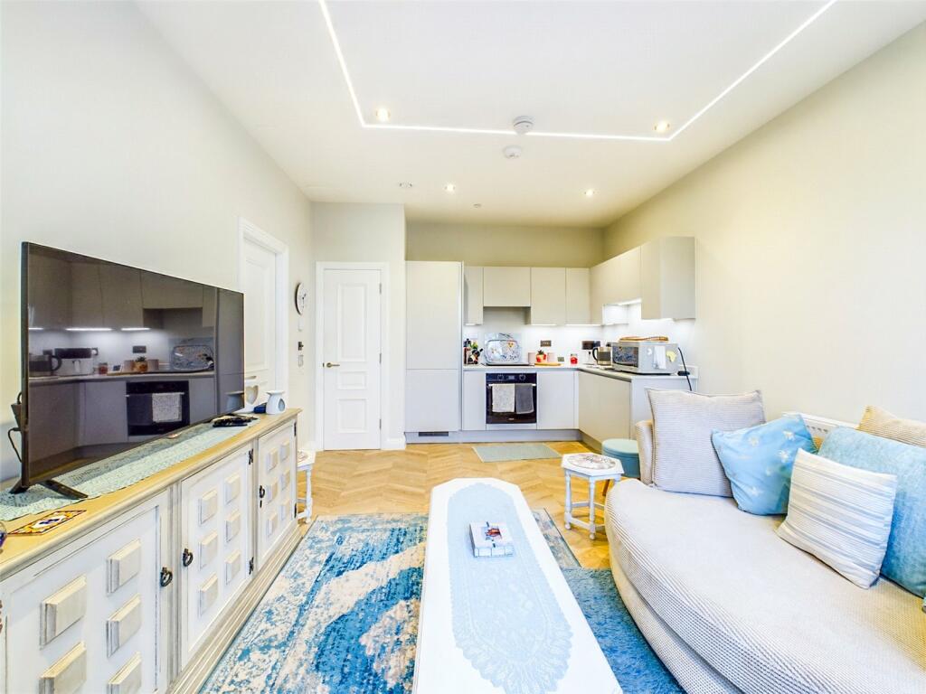Additional image 4 of Somerford Road, Christchurch, Dorset, BH23