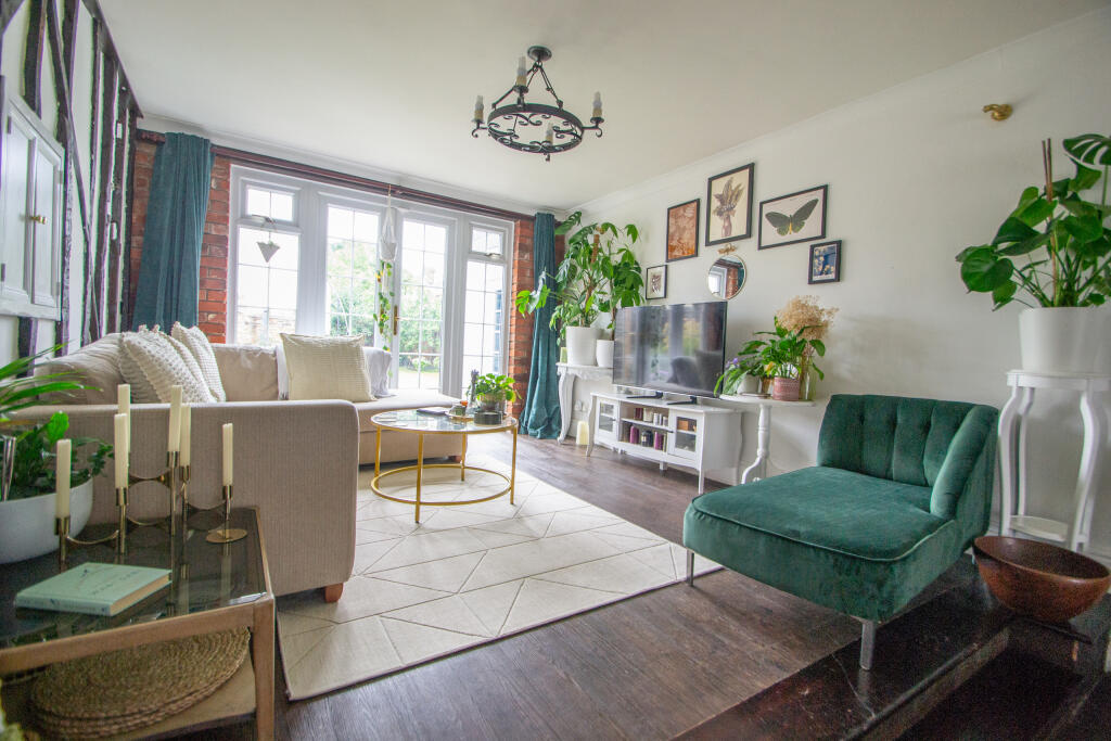 Additional image 36 of Hamlet Road, Haverhill