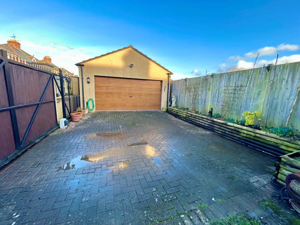 Additional image 25 of St Michaels Avenue, Yeovil, BA21