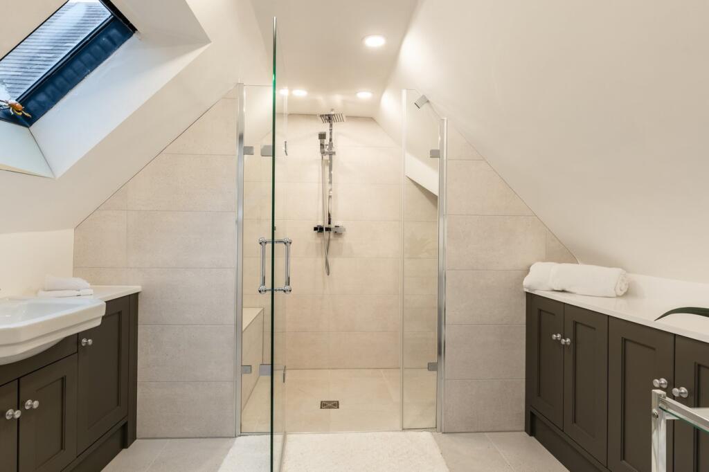 Additional image 19 of High Street, Henley-in-Arden, Warwickshire, B95