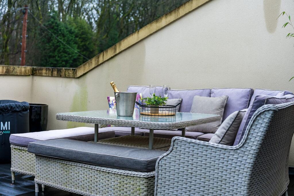 Additional image 28 of Moorview, Moss Bank Way, BL1 3LR – Stunning Home with Roof Terrace, Cinema Room & Outdoor Kitchen