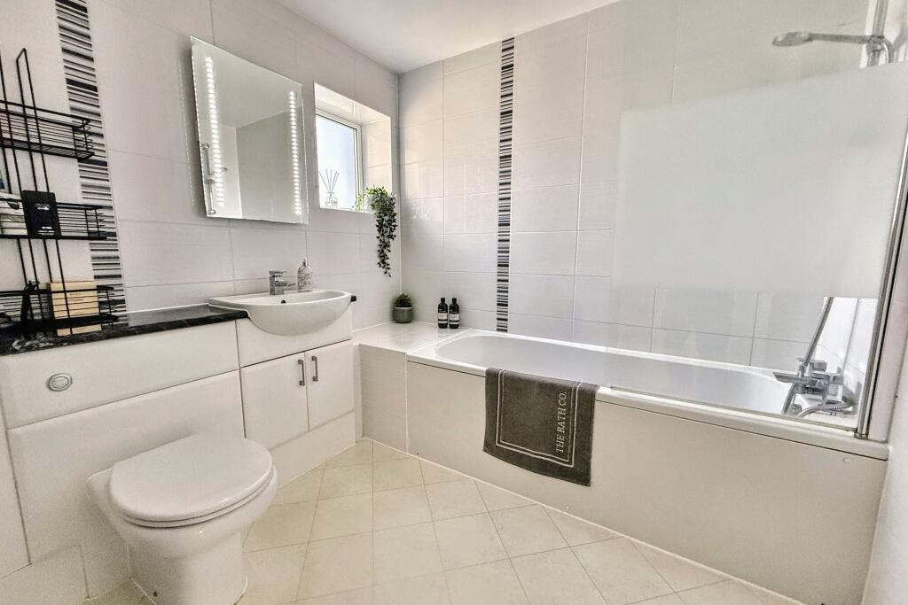 Additional image 12 of Ferndown