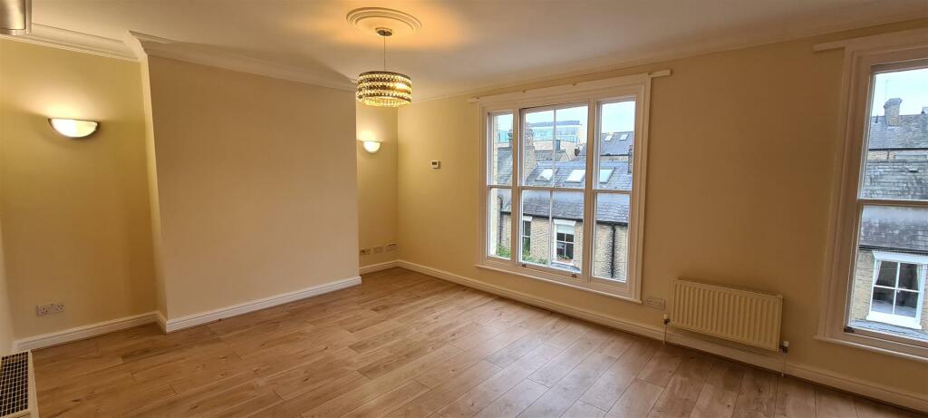 Additional image 4 of Flat 7, 4 The Mews, Norwich Street, Cambridge