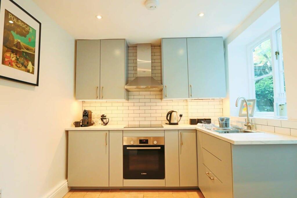 Additional image 21 of Alma Vale Road, Bristol