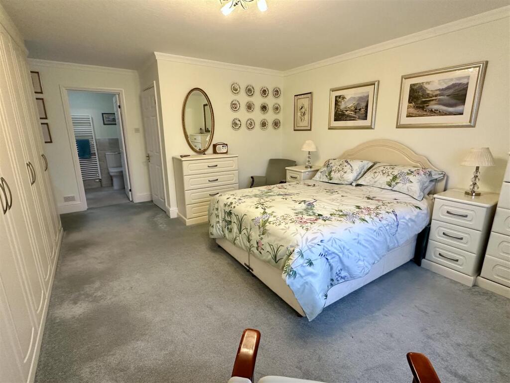 Additional image 20 of Holt Gardens, Studley