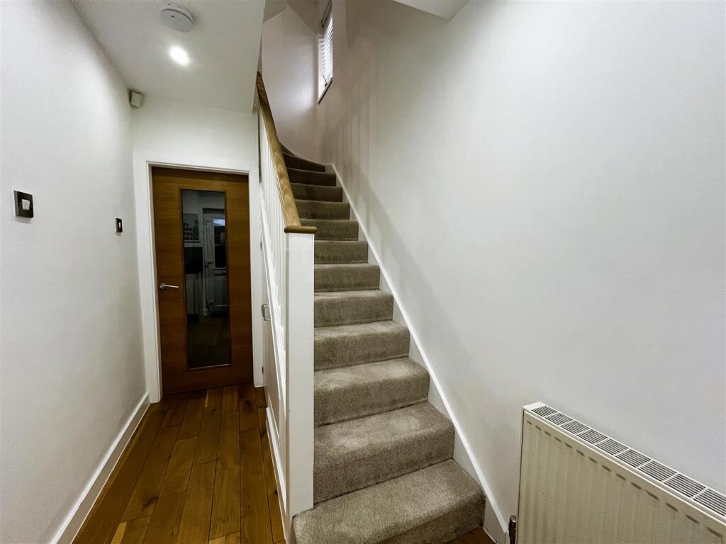 Additional image 10 of Whitehall Road, Wyke, Bradford