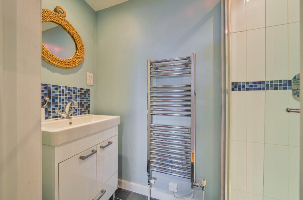 Additional image 12 of Crescent Road, Bromley, BR1