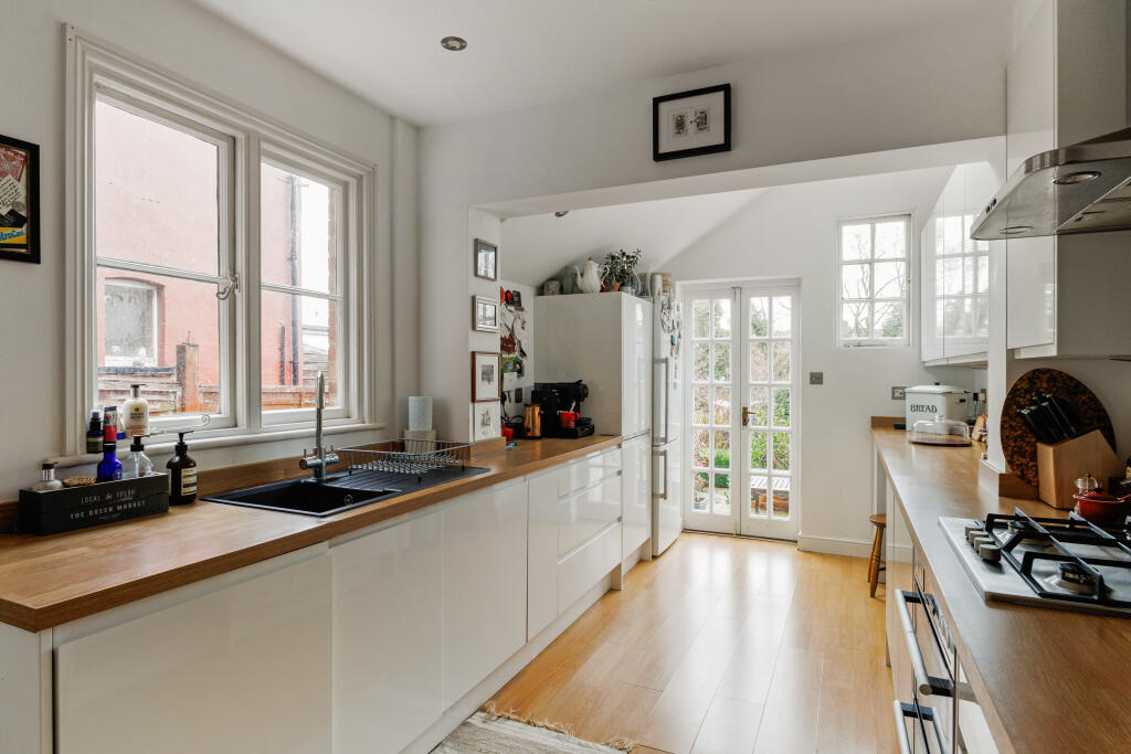 Additional image 24 of Willoughby Road, Harpenden, AL5