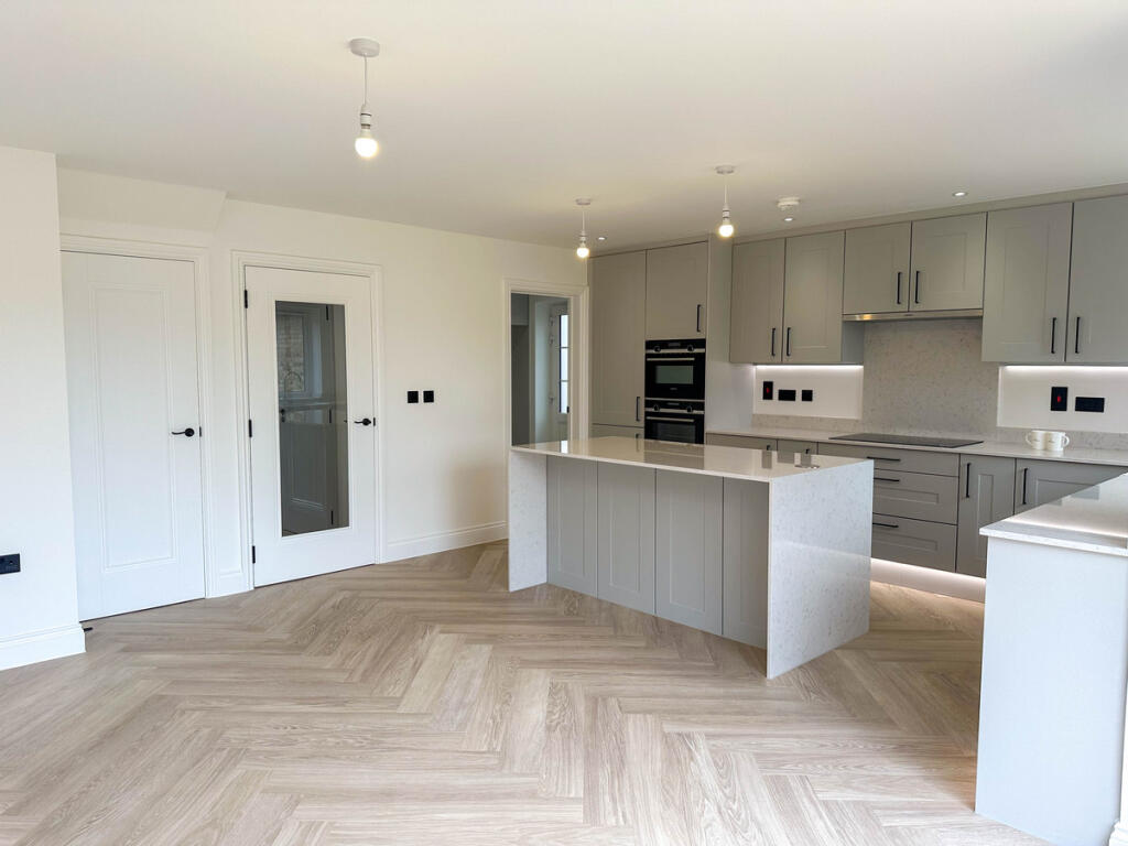 Additional image 21 of Hayfield Lodge, New Road, Over, CB24