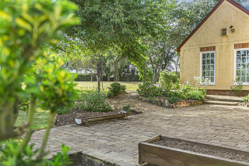 Additional image 37 of Thaxted Road, Little Sampford