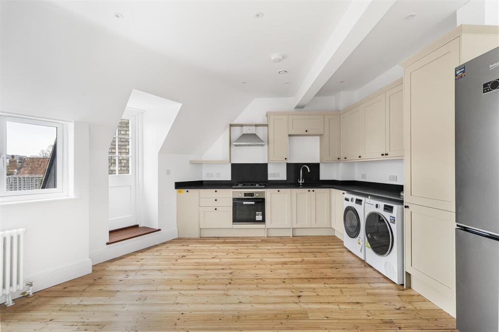 Additional image 9 of High Street, Newmarket