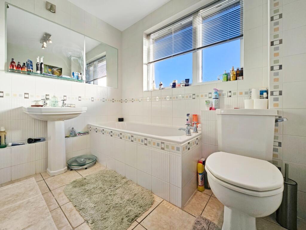 Additional image 12 of Larchfield, Gough Way