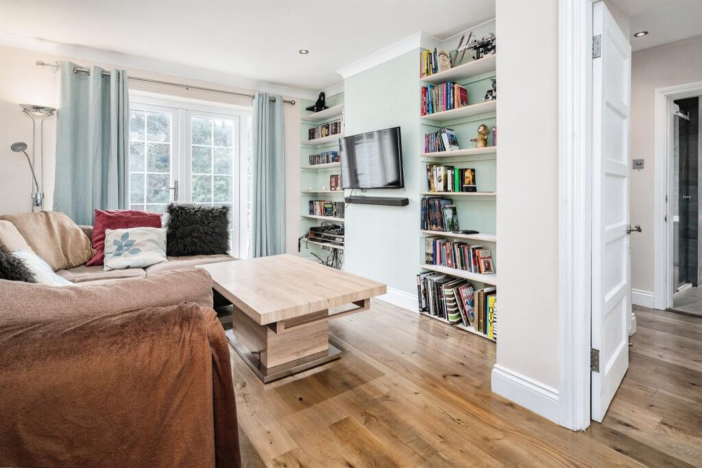 Additional image 17 of Burgundy Croft, Welwyn Garden City