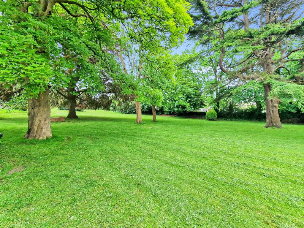 Additional image 2 of Eastfield Park, Weston-Super-Mare - NO CHAIN