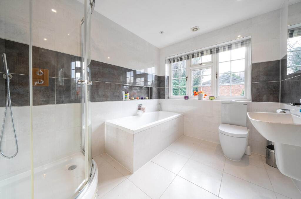 Additional image 20 of Dickens Drive, Chislehurst, KENT, BR7