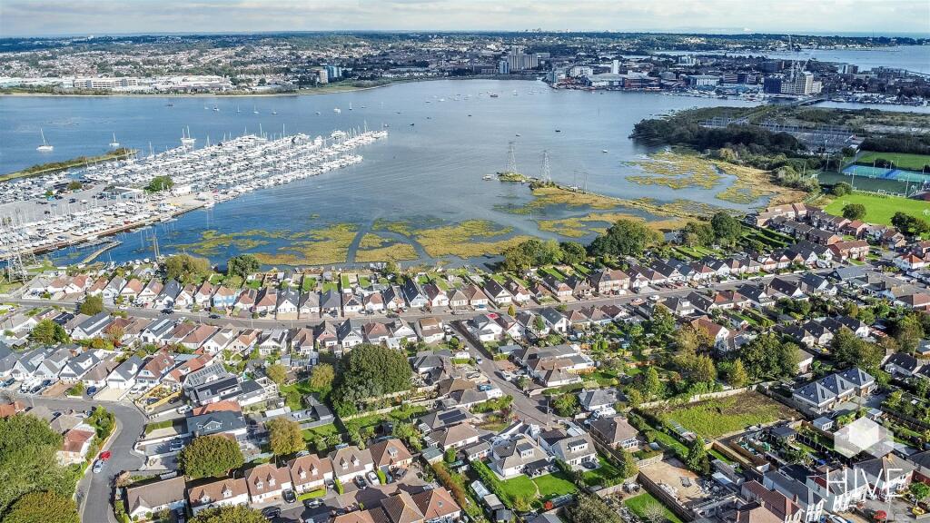 Additional image 7 of Woodlands Crescent, Poole