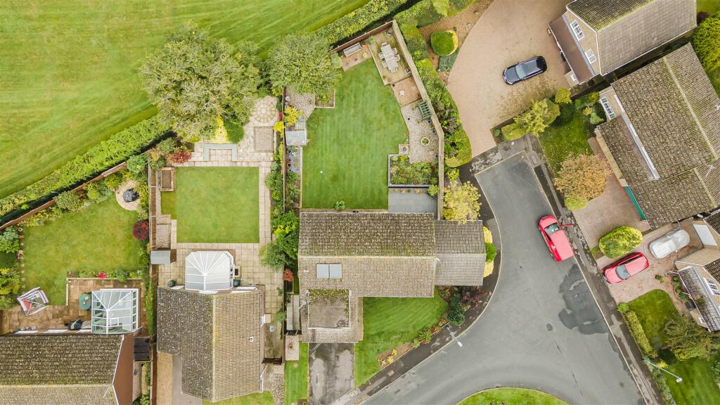 Additional image 2 of Ferndale Close, Newmarket