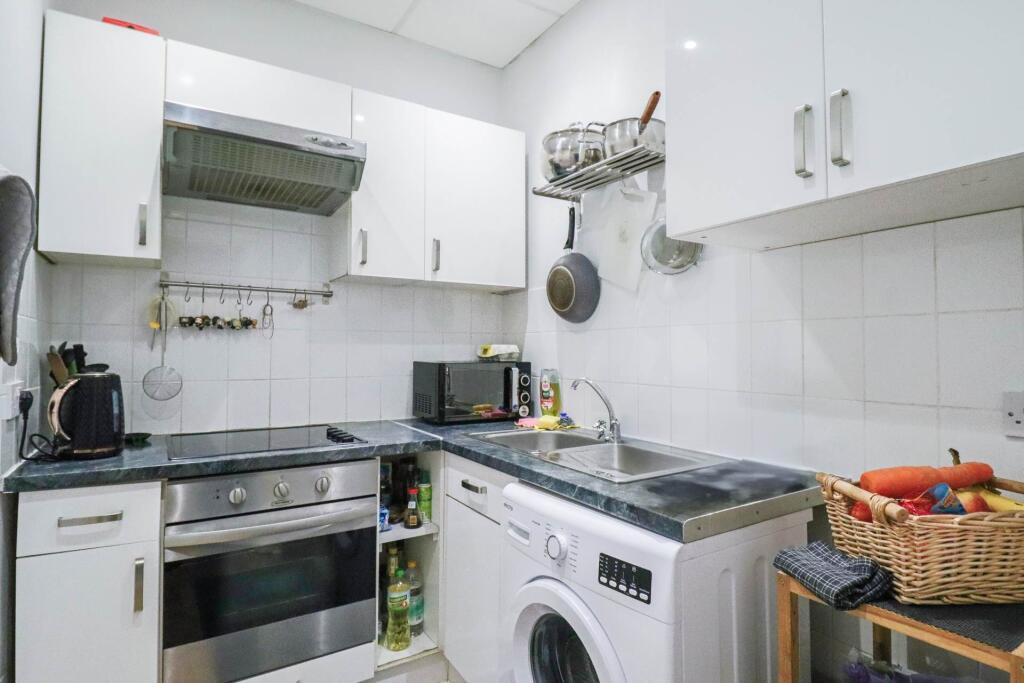 Additional image 8 of Ellenborough Crescent, South Ward