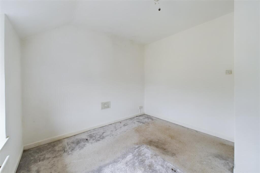 Additional image 18 of UPDATING | LARGE GARDEN | SHEPTON MALLET