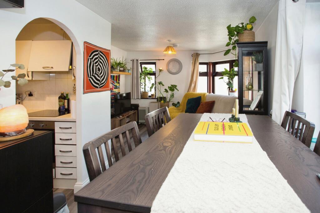 Additional image 5 of Searle Street, Cambridge, Cambridgeshire, CB4