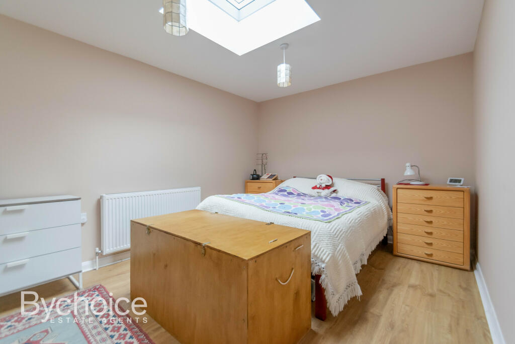 Additional image 34 of Melbourne, Hundon Road